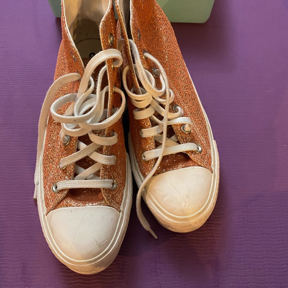 Converse platform sneakers